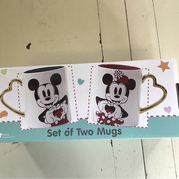 Set of 2 Disney Mugs Mickey Mouse ove Heart Handles New In Box - Picture 6 of 10